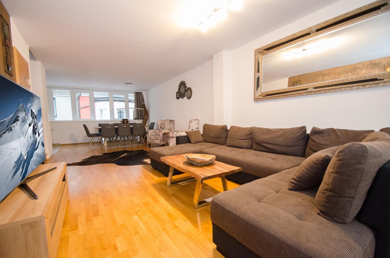 Penthouse Seven By All In One Apartments Zell am See Bagian luar foto