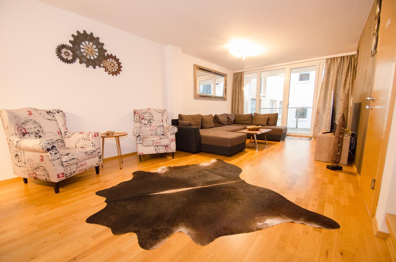 Penthouse Seven By All In One Apartments Zell am See Bagian luar foto