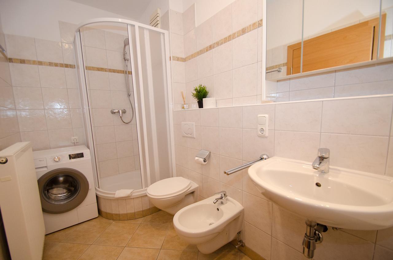 Penthouse Seven By All In One Apartments Zell am See Bagian luar foto
